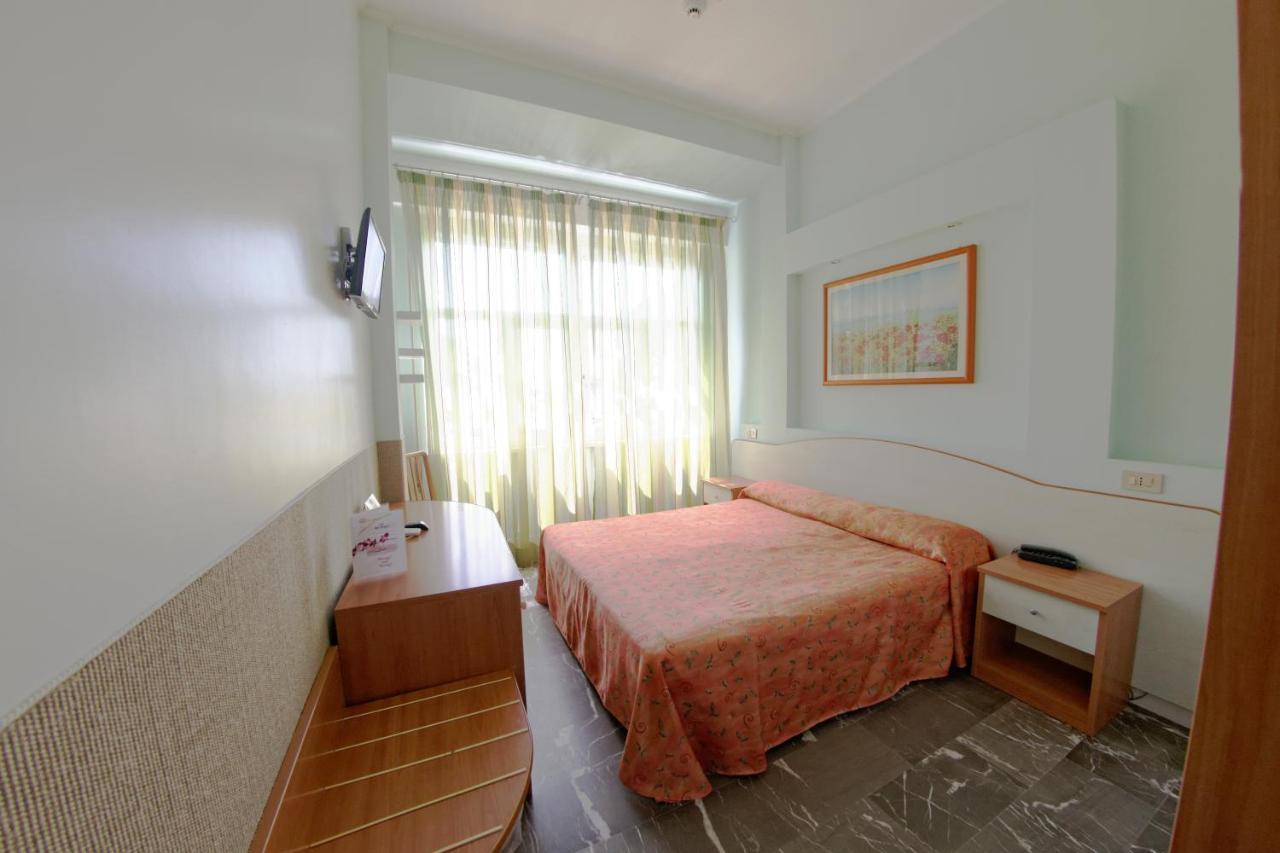 Capo Circeo Beach Resort Spa Fronte Mare San Felice Circeo Dış mekan fotoğraf